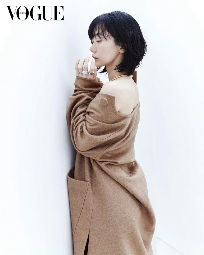 裴斗娜的一组最新写真 清冷气质独一份|裴斗娜_新浪新闻