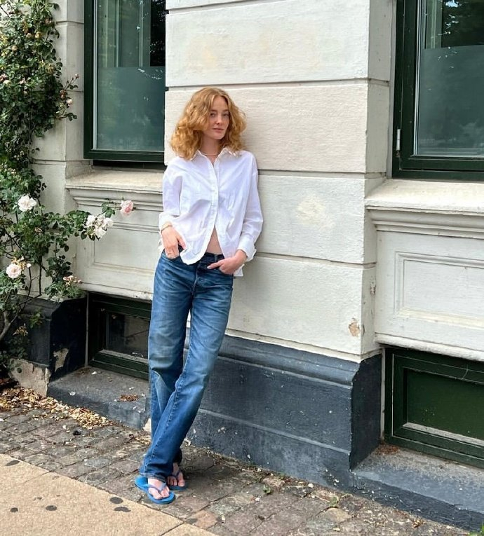 丹麦时尚博主,模特mathilde roien简约穿搭日常|穿搭_新浪新闻