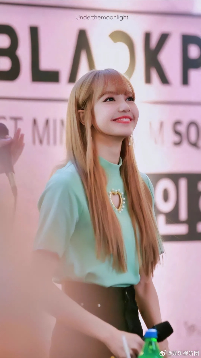 人间芭比lisa来喽! 这也太美太灵动了吧!