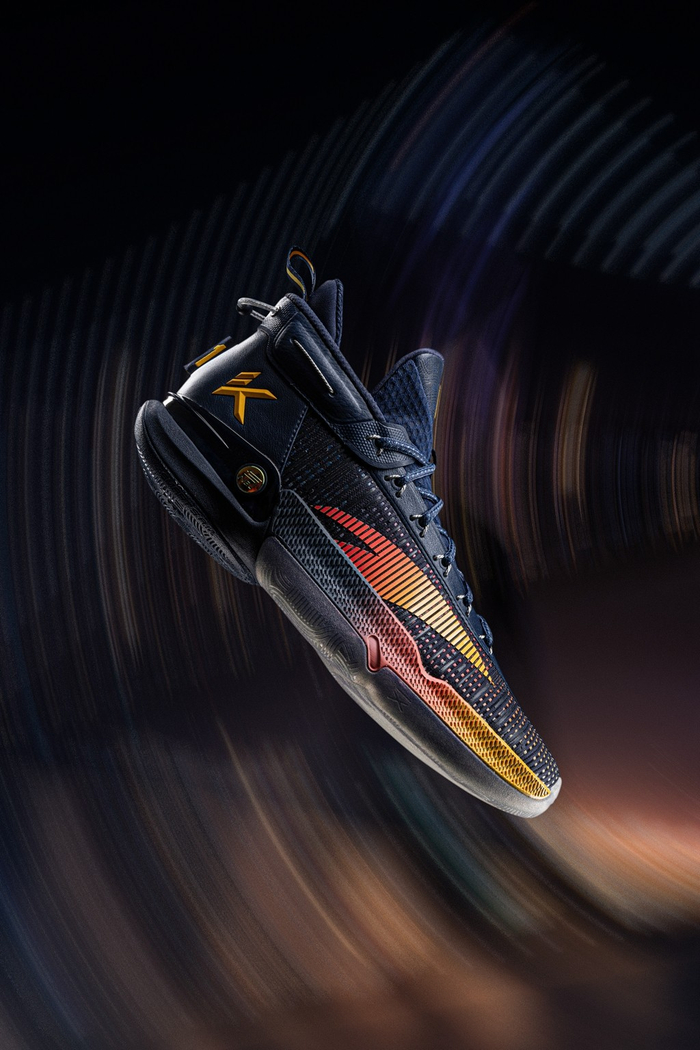 神秘「黑科技」首次揭晓!|黑科技|安踏|汤普森_新浪新闻