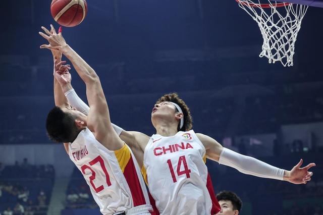 中国队内线表现让人失望。新华社供图