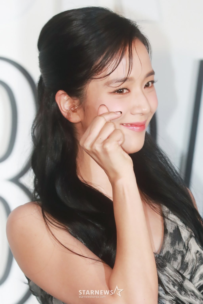 jisoo亮相ladydior首尔活动现场……|jisoo|金智秀|迪奥_新浪新闻