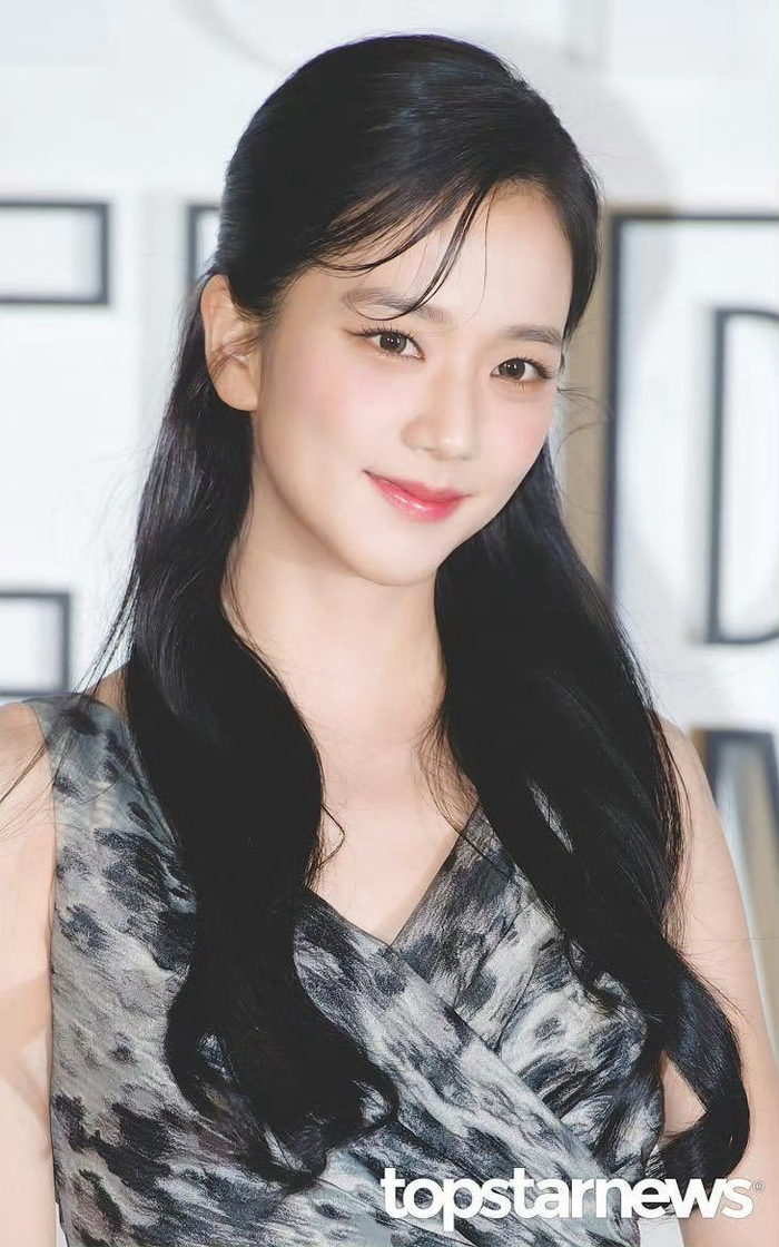 jisoo亮相ladydior首尔活动现场……|jisoo|金智秀|迪奥_新浪新闻