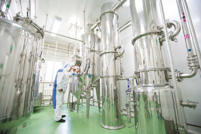 图为辽渔集团的技术车间