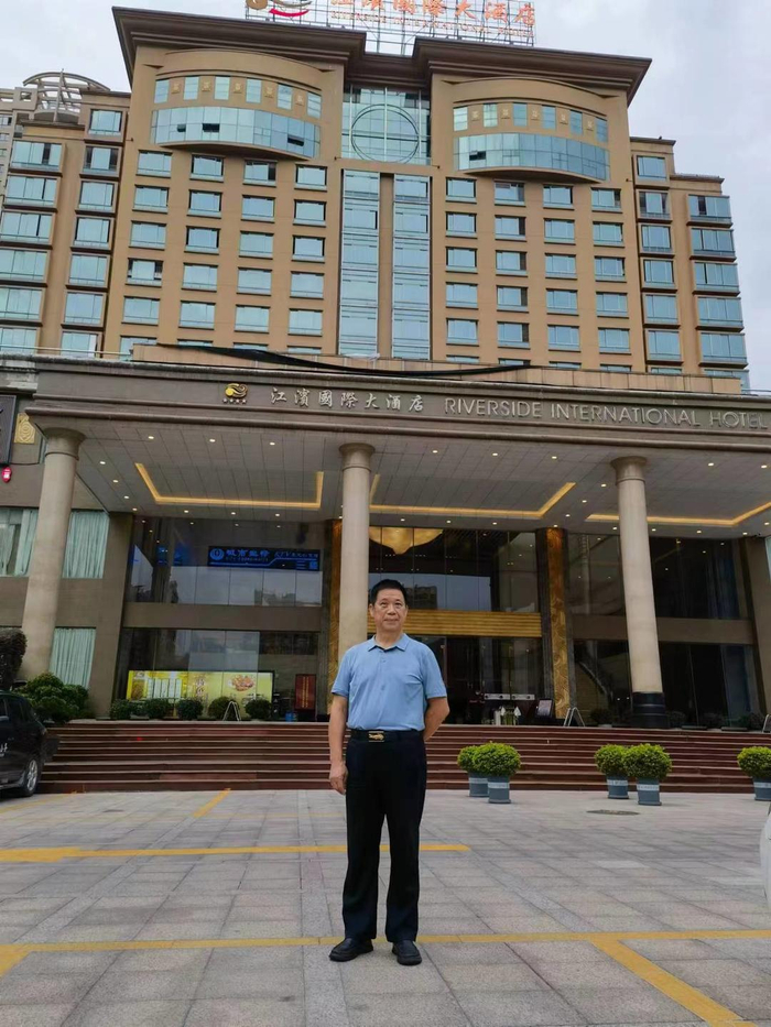 本案当事人张松成  本文图均为 红星新闻 图