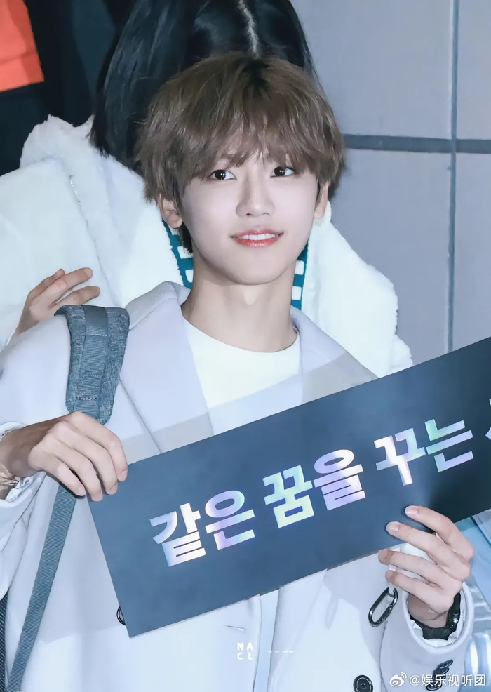 罗渽民这颜值也太顶了吧! 非粉都会震惊的程度好吗!