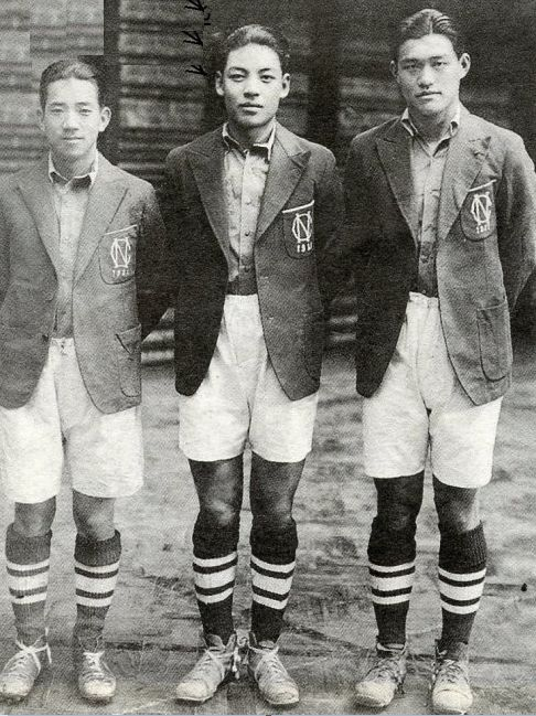 在清华大学时的沈崇诲（中）