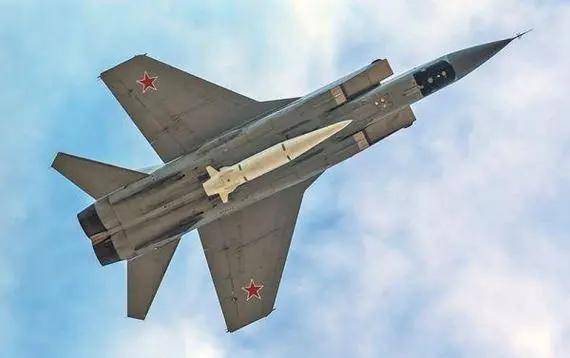 俄媒：苏34战机首次发射匕首高超音速导弹