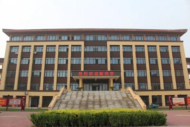 心怀梦想 扬帆远航 邯郸临漳县邺城中学喜迎2023级高一新同学|邯郸市