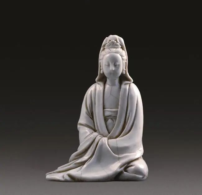 德化窑白釉观音像 明代（1368－1644） 1996年法华塔天宫发现