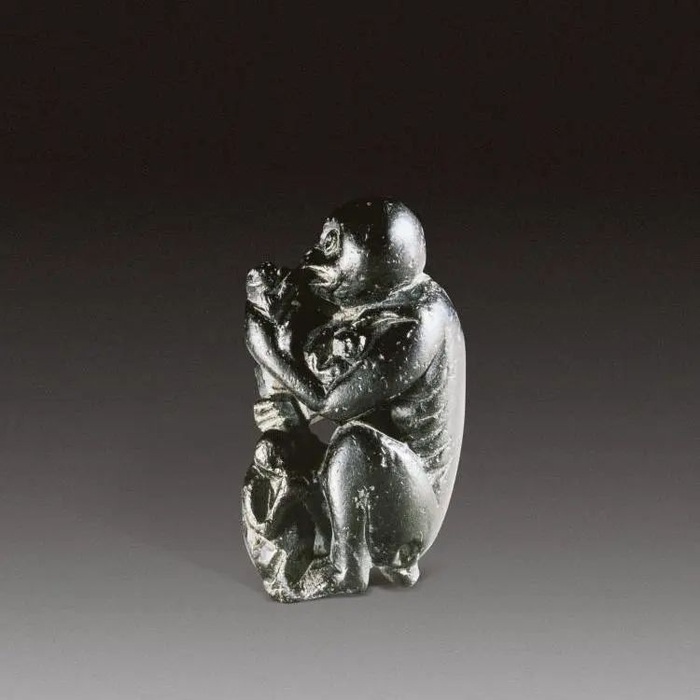 墨玉母子猴 元代（1271－1368） 1996年法华塔元代地宫发现