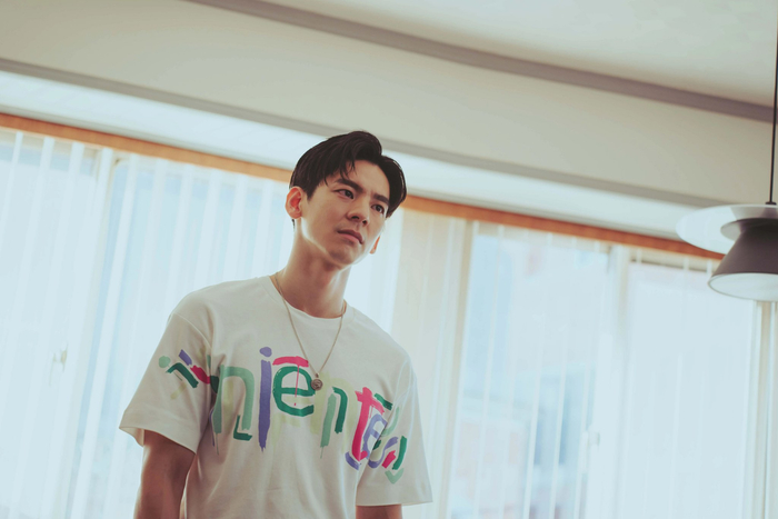 Netflix网飞全新台剧《此时此刻》再曝光海量极清剧照!|netflix网飞|台湾省|修杰楷|爱情|影集_新浪新闻