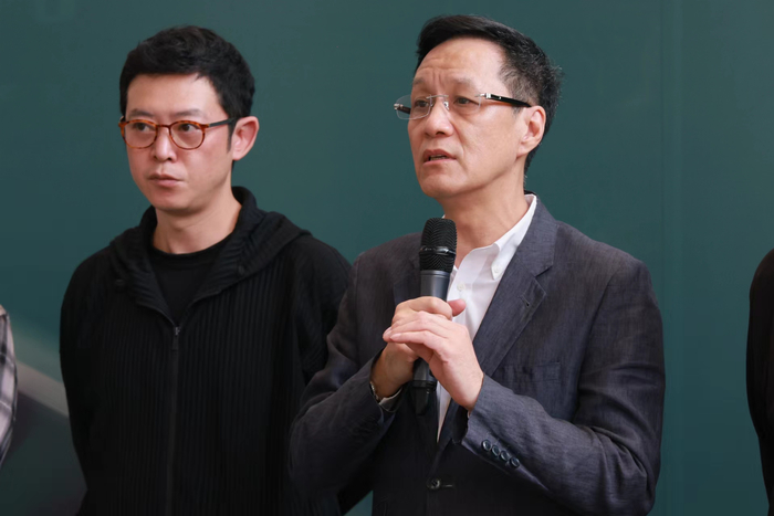 北京人艺新排足球俱乐部聚焦利益冲突下的人性较量