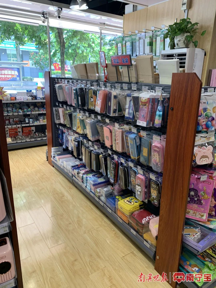 开学季文具热销