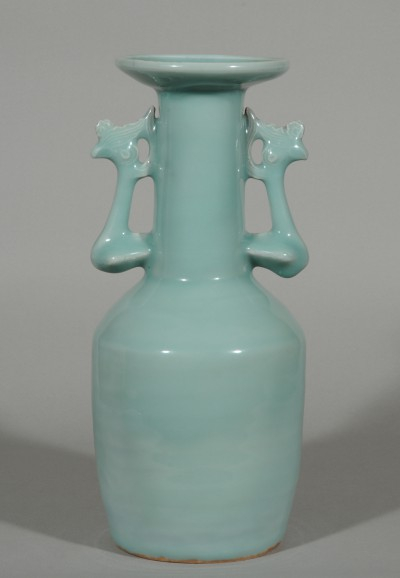 青瓷凤凰耳花瓶，龙泉窑，南宋-元（13世纪），高27.5cm后期