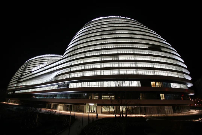 潘石屹隐入尘烟之后|光华|潘石屹|soho中国_新浪新闻