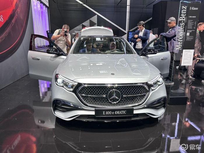 2023慕尼黑车展全新奔驰e级插电混动版亮相