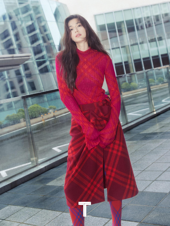 全智贤 x tmagzaine 9月刊封面大片 身着burberry……|全智贤|封面