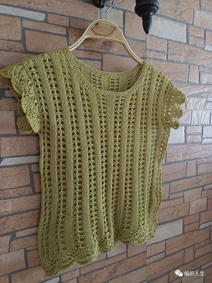 用量三团有余用针9号三燕环针尺寸衣长44cm  胸围38cm  袖高15cm编织