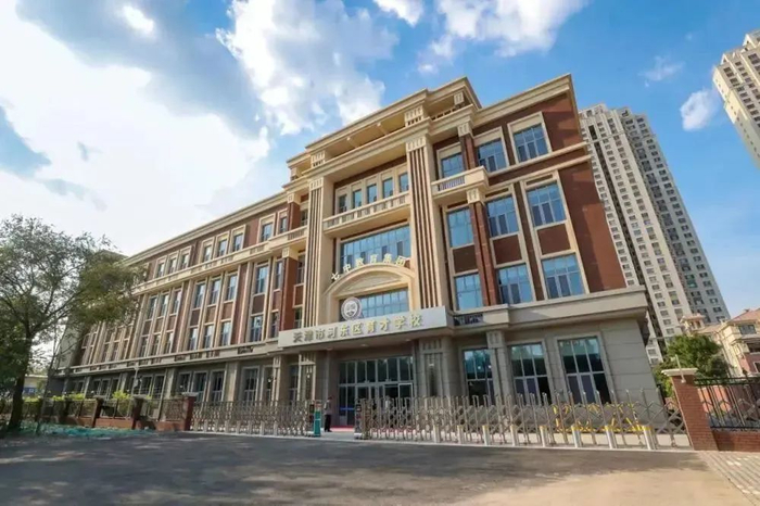 学位资源建设,新建河东区实验学校,河东区育才学校两所九年一贯制学校