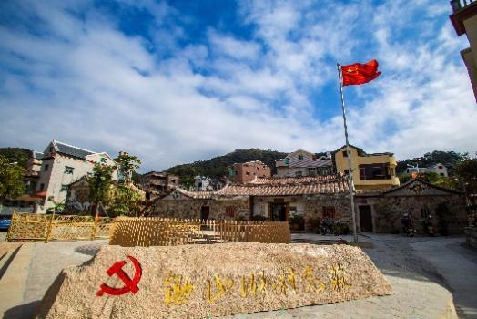 （打造了“田园竹坝”“悠然锄山”等乡村振兴项目）