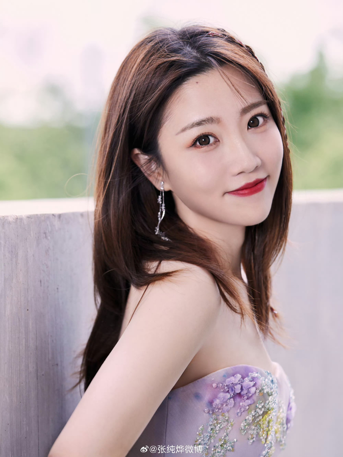 张纯烨|爆灯|封神_新浪新闻