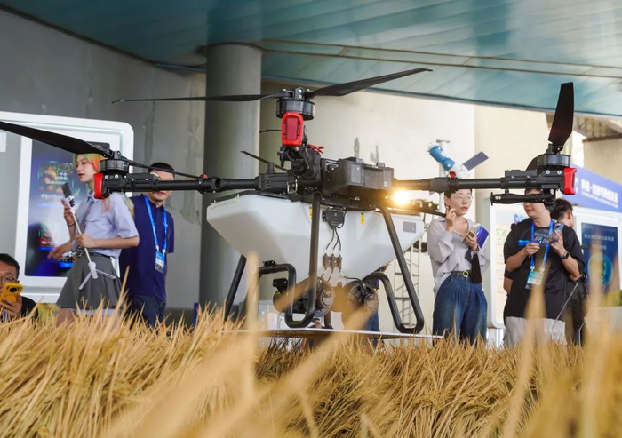 极飞P100Pro农业无人飞机全自主作业