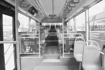 　　乘客在乘坐公交车时，可以潜移默化接受消防安全知识教育。