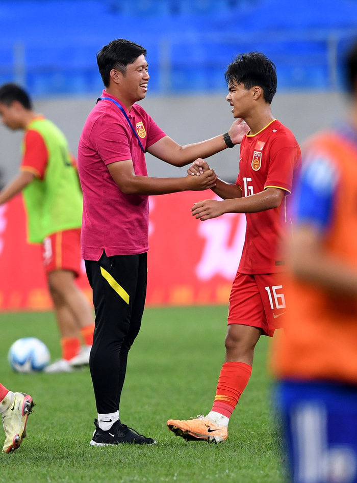 足球——东亚足联u15男足锦标赛:中国胜日本|中国队|男足|日本_新浪