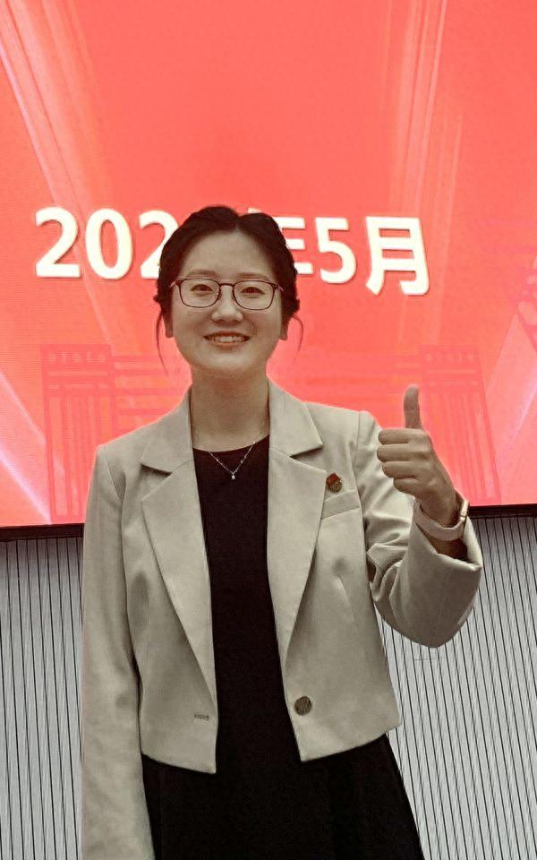 广东财经大学人文与传播学院,网络传播学院(合署)孙璐努力成为光,点亮