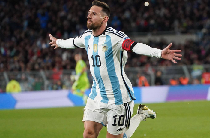 世预赛南美区排名巴西领跑阿根廷第三梅西内马尔创纪录