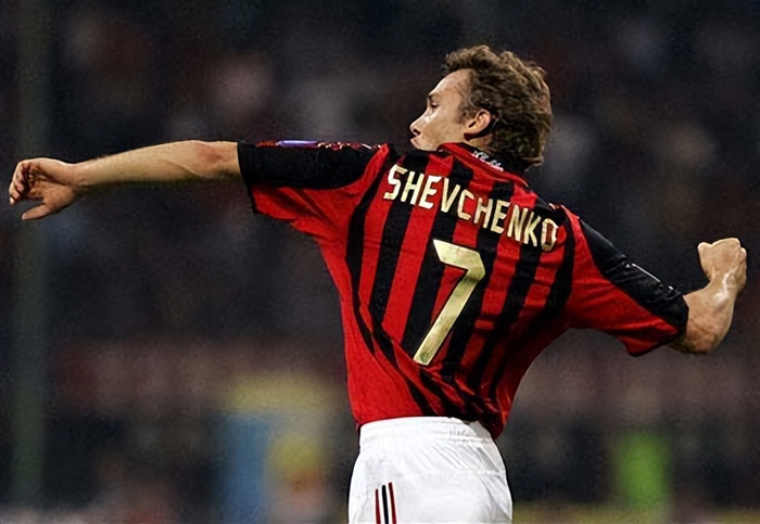 ac米兰队史今天2005年舍瓦卡卡安布进球31锡耶纳意甲2连胜