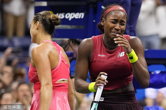 夺冠后，高芙也忍不住泪流满面。