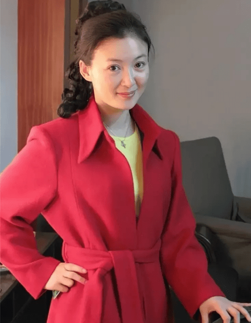 《十六岁的花季》播出33年演员现状:有人经商致富,有人嫁入豪门
