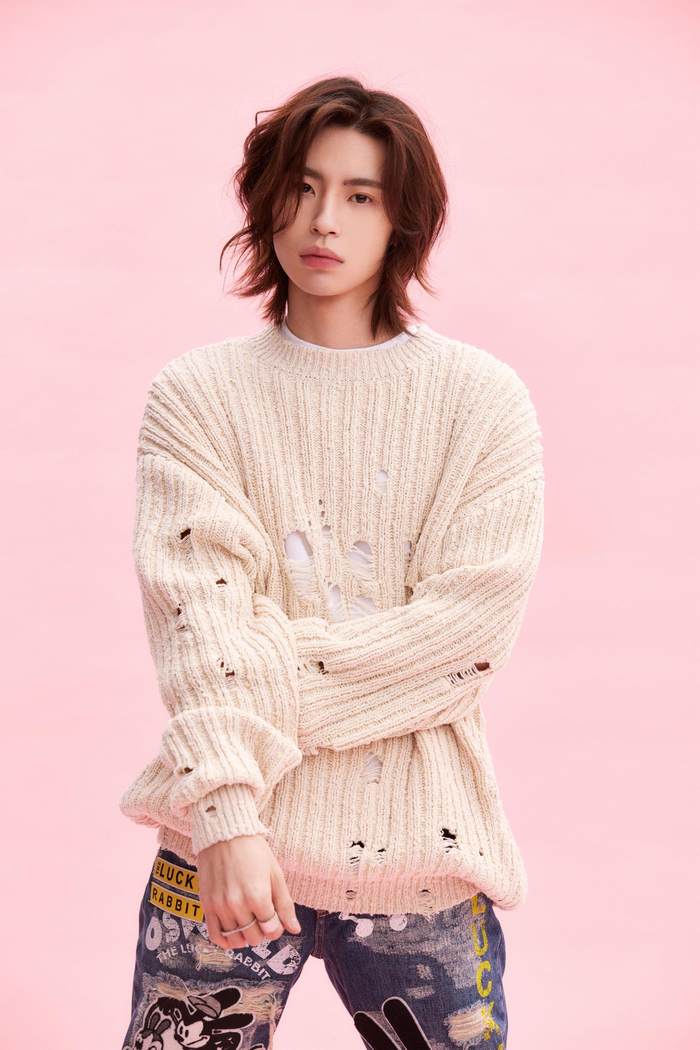 “小鬼”王琳凯是个矛盾体，纠结但也在努力自洽。  受访者供图