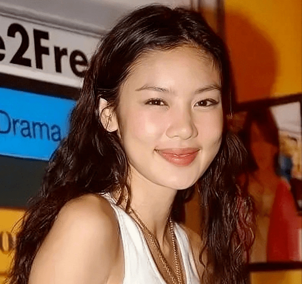 乐基儿:败光黎明7亿,二婚帮假富豪起家,可惜两段婚姻都没保住__财经