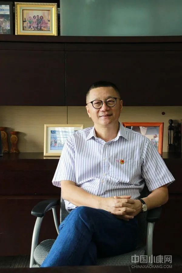 拓维信息董事长李新宇