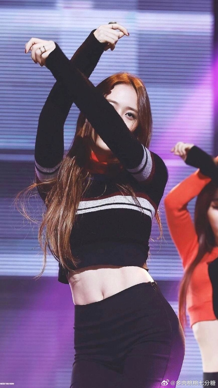 郑秀晶的名品腹肌|郑秀晶_新浪新闻