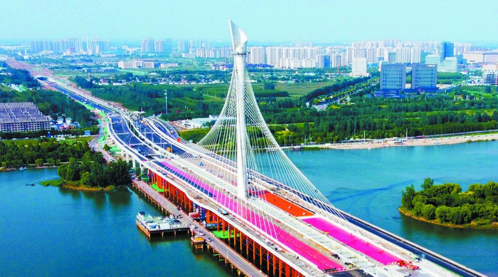 滹沱河特大桥斜拉索安装完毕