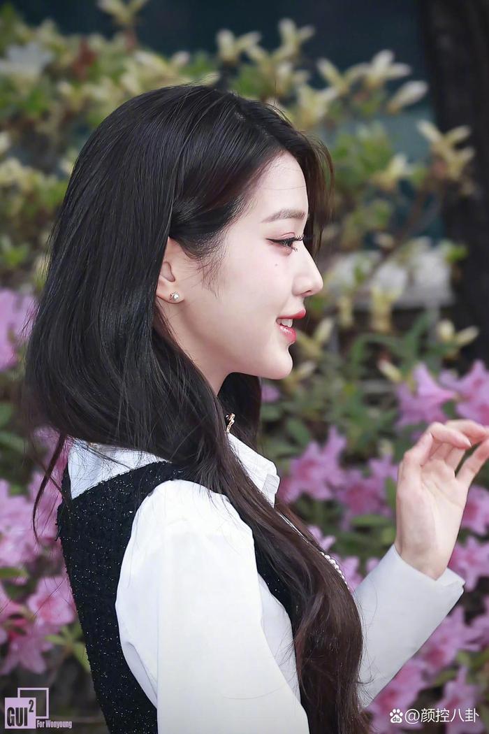 张元英侧颜好美 堪称纯欲天花板了吧|张元英_新浪新闻