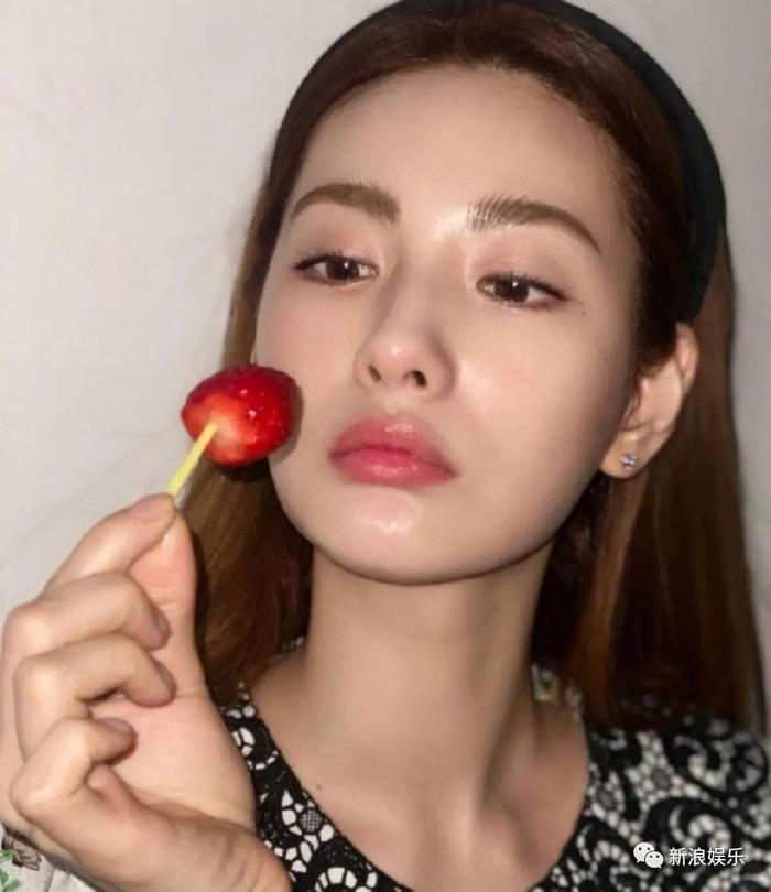 韩素希↓高允真↓卢正义↓大家觉得谁的辨识度更高?颜值更胜一筹?