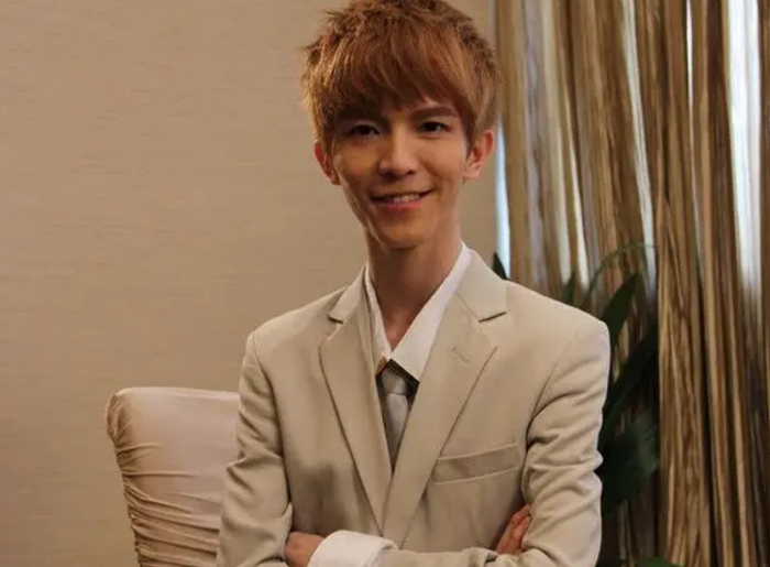 郭敬明新男友?打胎男认识地头蛇?少班主被赶出家门?