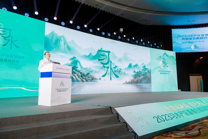 ▲遵义市人大常委会副主任、中共习水县委书记常文松