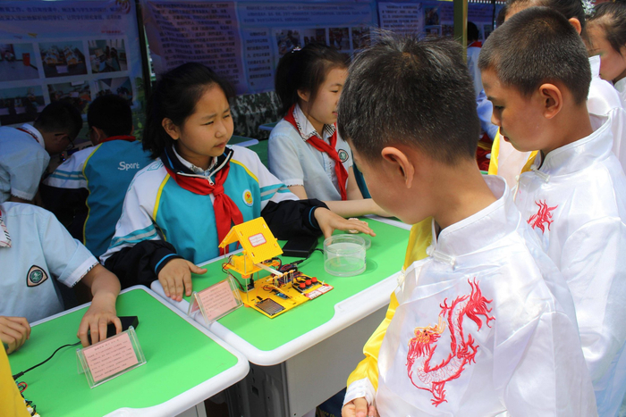 青铜峡市第三小学:让民族团结教育之花在校园绽放|青铜峡市|小学_新浪