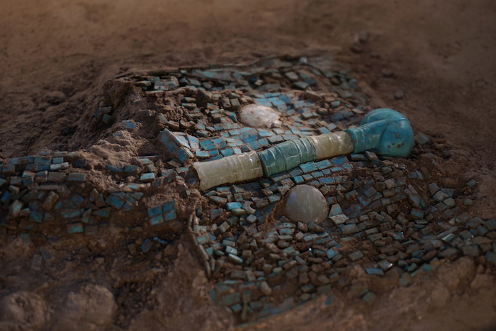 绿松石龙的龙首（局部）