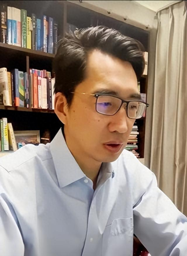 9月13日上午10点,人民日报健康客户端记者采访了谭强医生表示,"视频