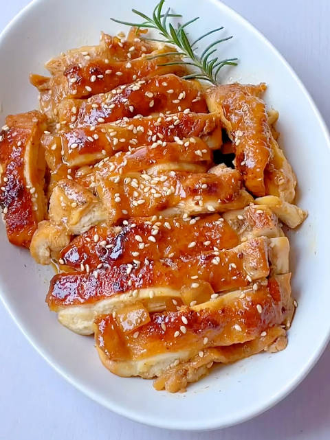 不用一滴油和水香煎鸡腿肉太嫩太香啦