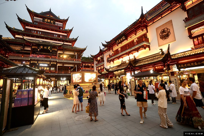 上海豫园"仲秋月神游"启幕 重现千年中秋文化__财经头条