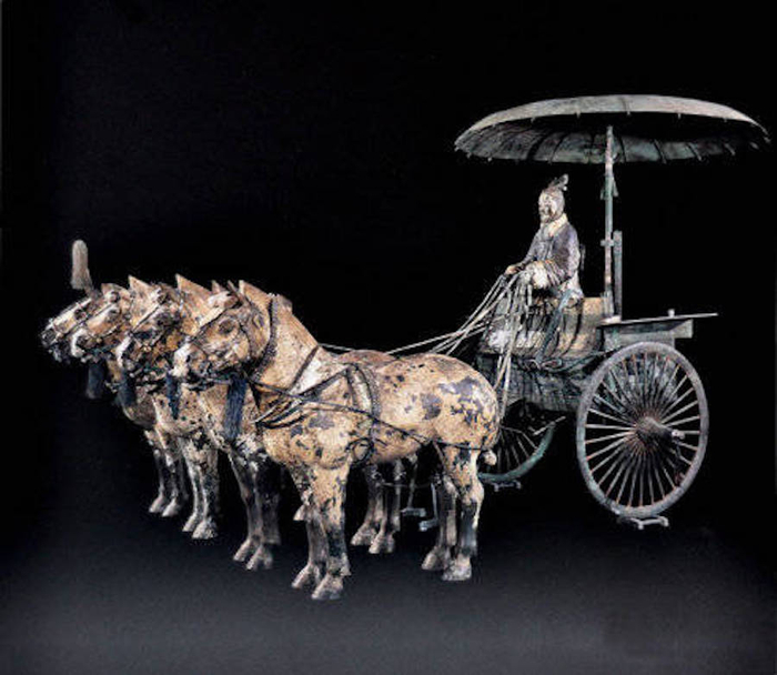 图十三，秦陵1号铜车马（立车）