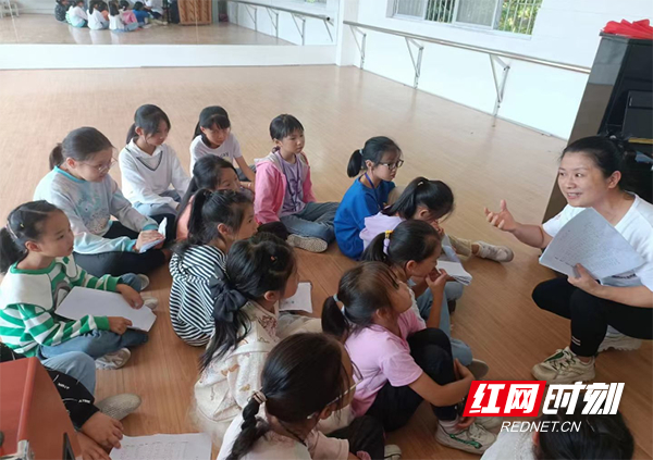 平安支教|龙辉:每种色彩都应该盛开 每个梦想都值得灌溉